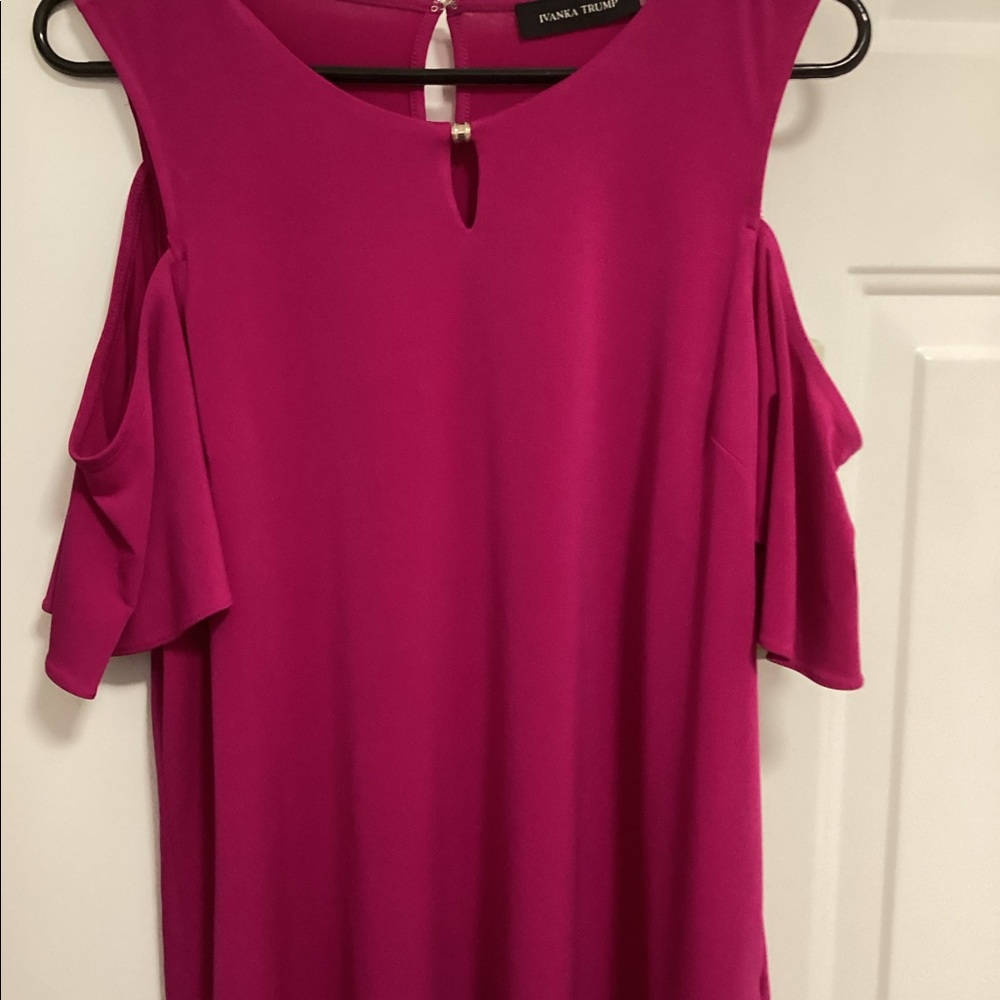 Cold shoulder top